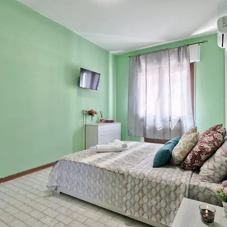 Διαμέρισμα Venice Miramare 1 *